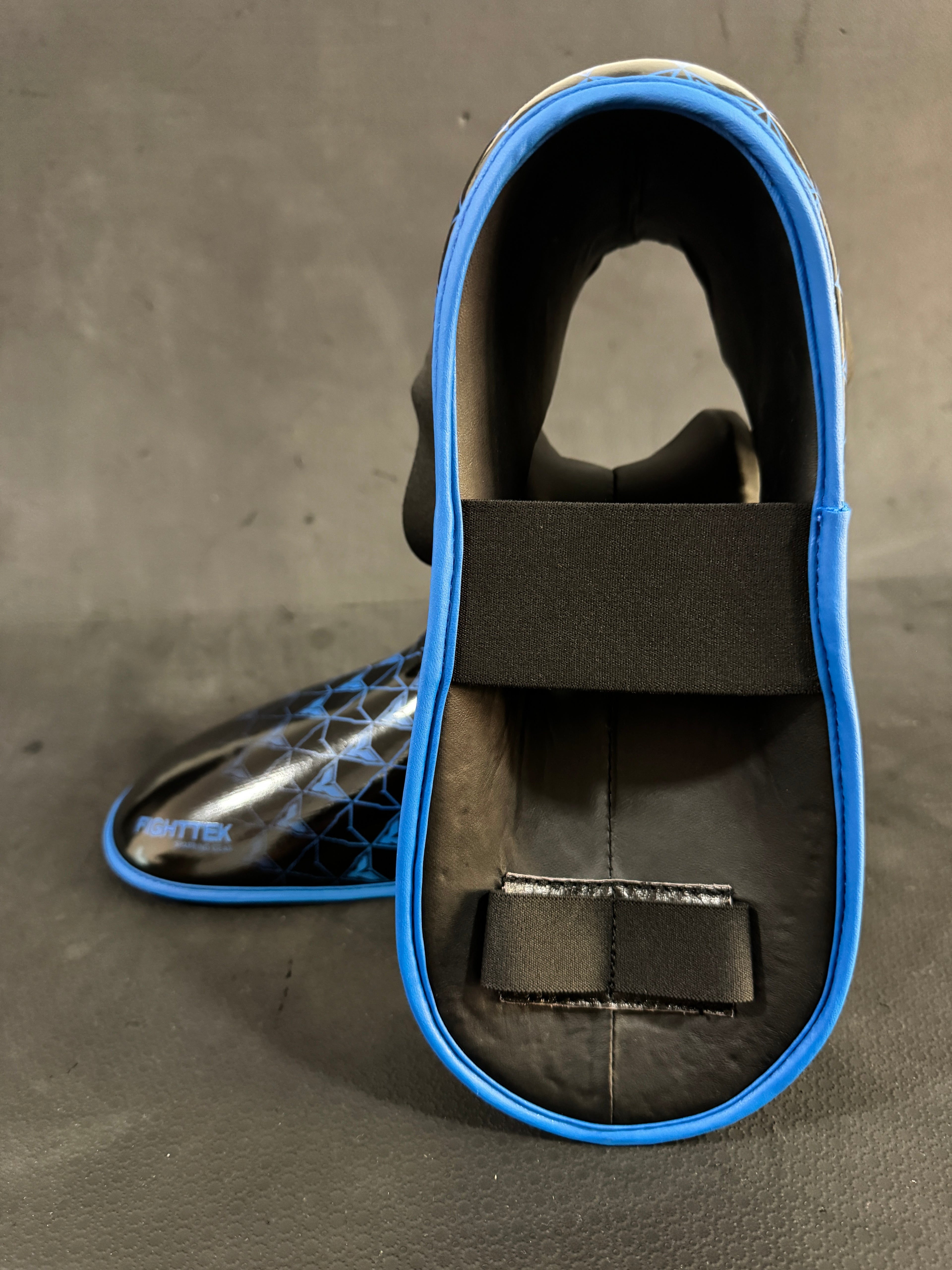 V1 Boots - Abyss