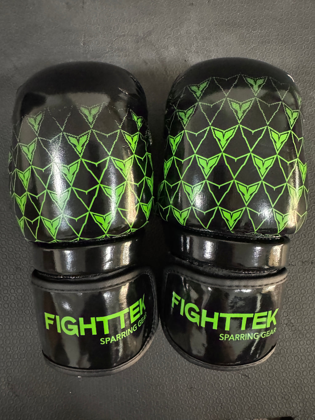 V1 Gloves - Impact Zone