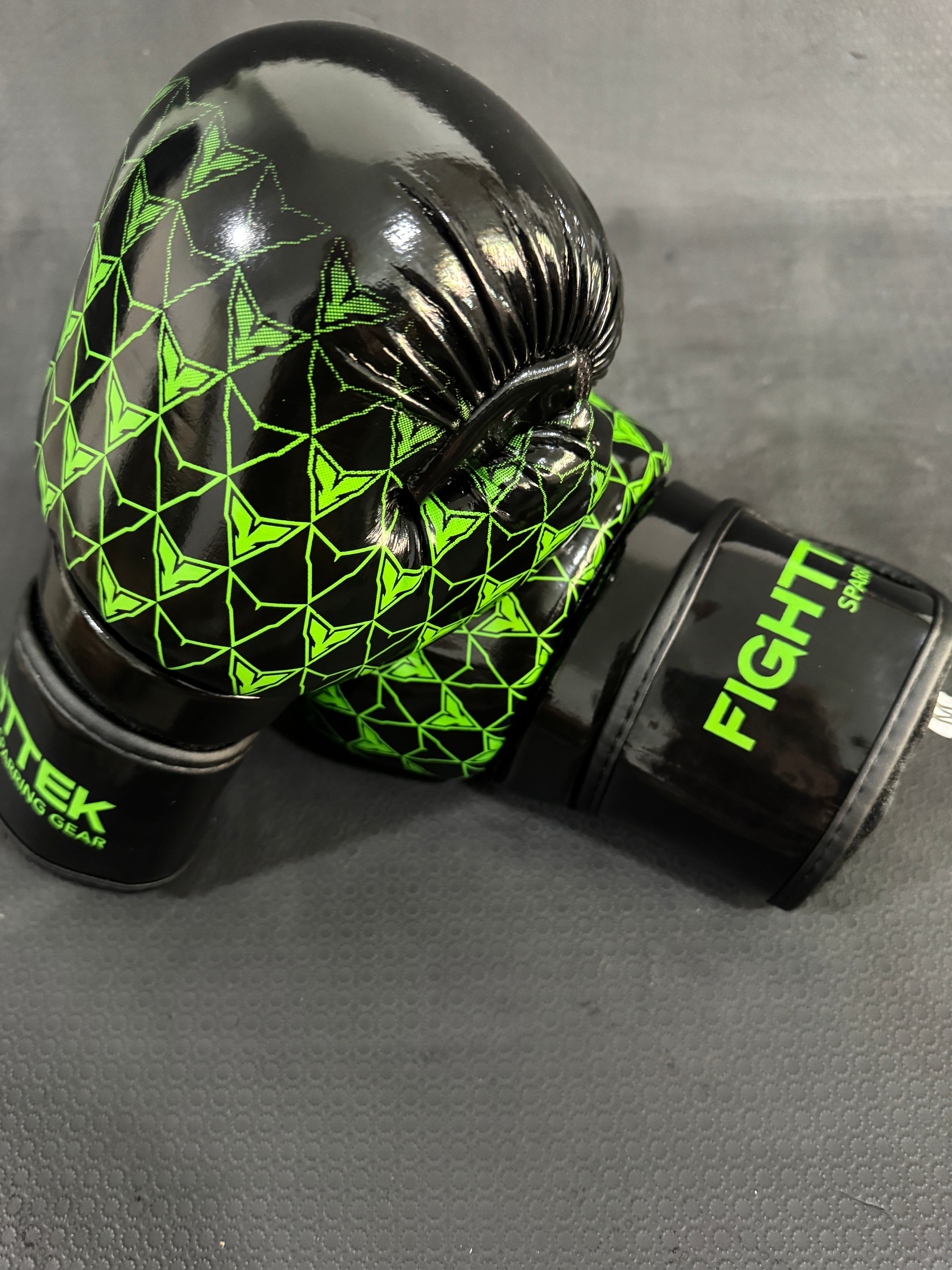 V1 Gloves - Impact Zone