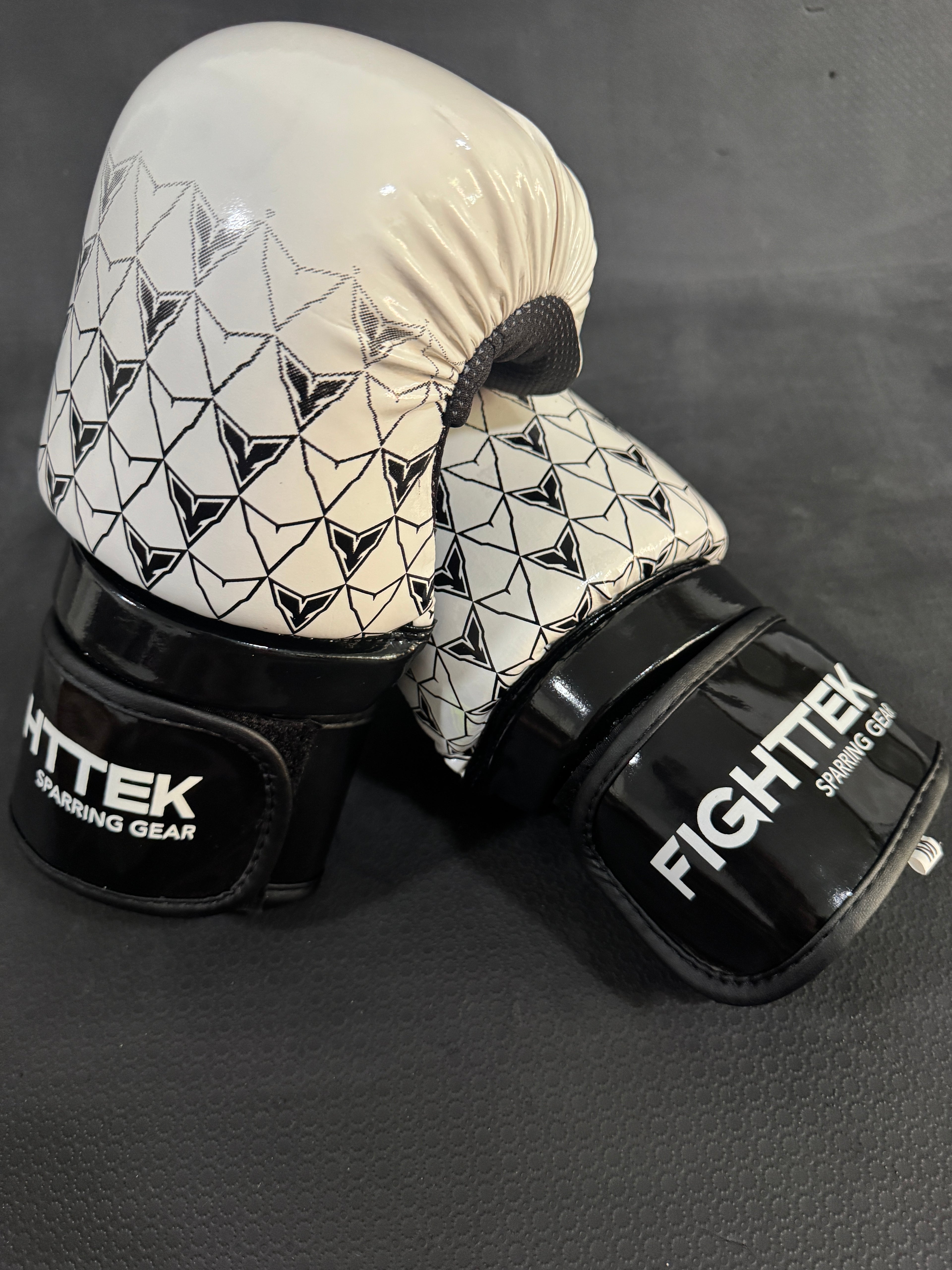 V1 Gloves - Zero Form